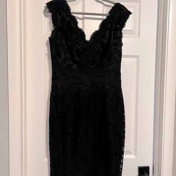 Tadashi Shoji Dresses & Skirts - Tadashi Shoji Black Lace Midi Dress